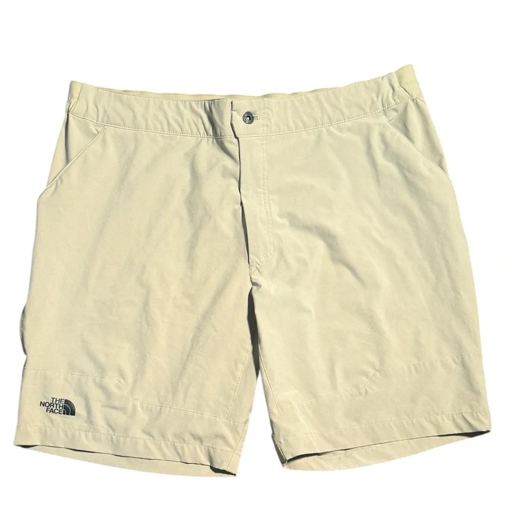 The North Face Tan  Shorts‎ Lightweight Quick-Dry size 38 Gorpcore